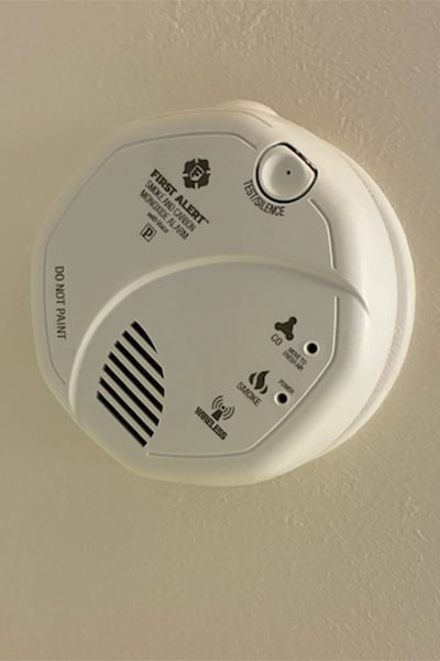 Installed smoke detector
